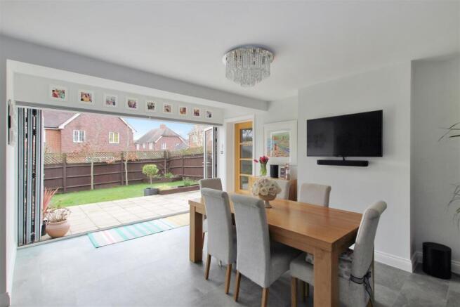 9017215-102240-133833113642207103-d3fe1b56-8a6d-36