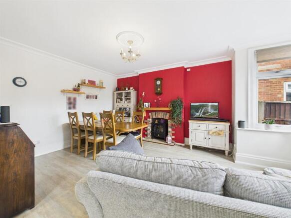 4 bed Detached for sale Image 5