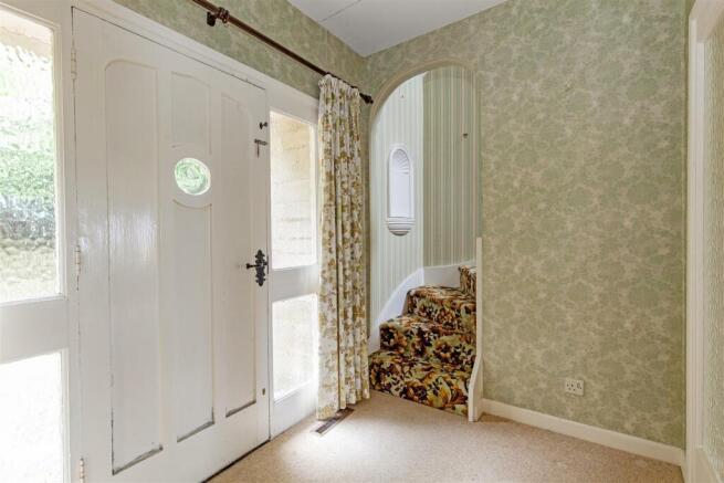 Entrance Hall-1.jpg