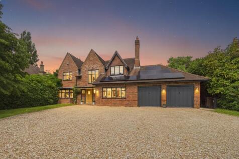Burnmoor Meadow, Finchampstead, Wokingham, Berkshire, RG40