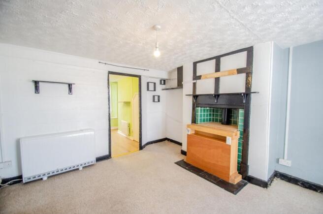14 St Leonards TPS Bodmin 01208 74182-11