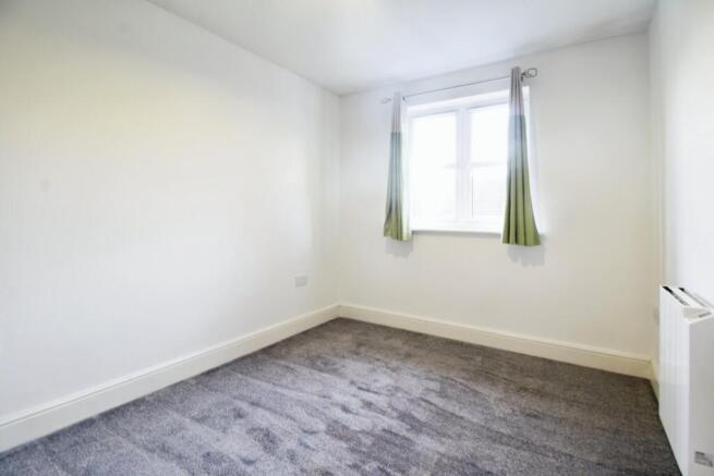 2 bed Apartment to rent Image 5