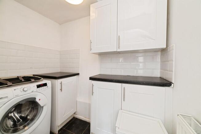 2 bed Terraced for sale Image 7
