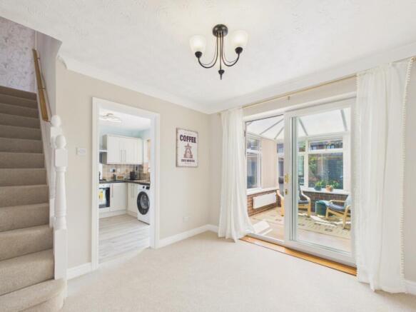3 bed Semi-Detached for sale Image 8