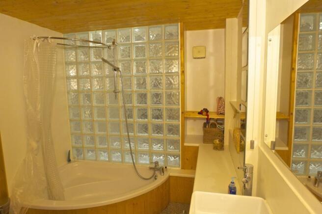 Photo 20