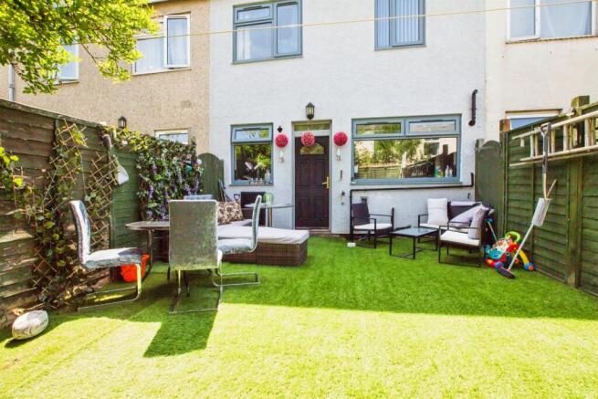 3 bed Terraced for sale Image 9