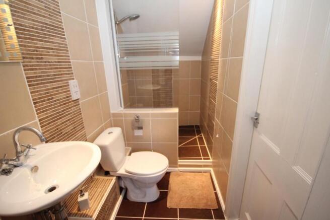 EN SUITE.JPG