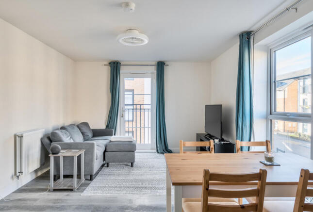 1383264-10-692040...