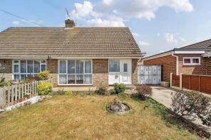 22, Tewkes Road, Canvey Island SS8 8HF