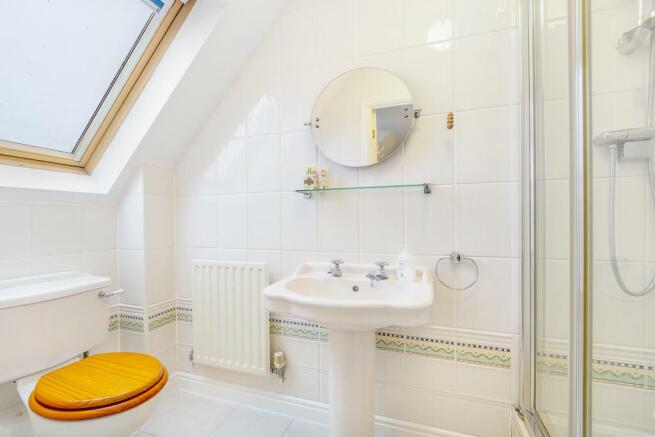 En-suite to Bedroom 2