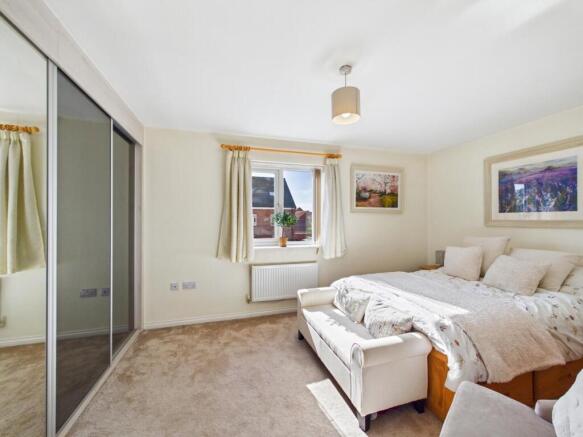 3 bed Semi-Detached for sale Image 3