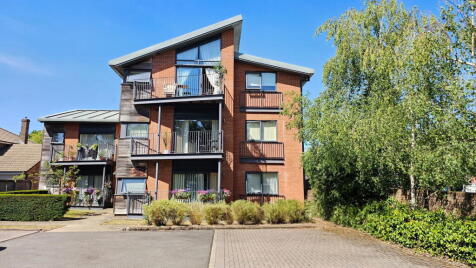 Martineau Court, Old Bath Road, Newbury, RG14 1AG