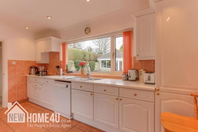 KITCHEN:
