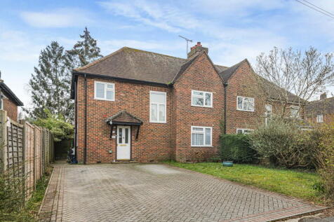 Norwood Close, Effingham