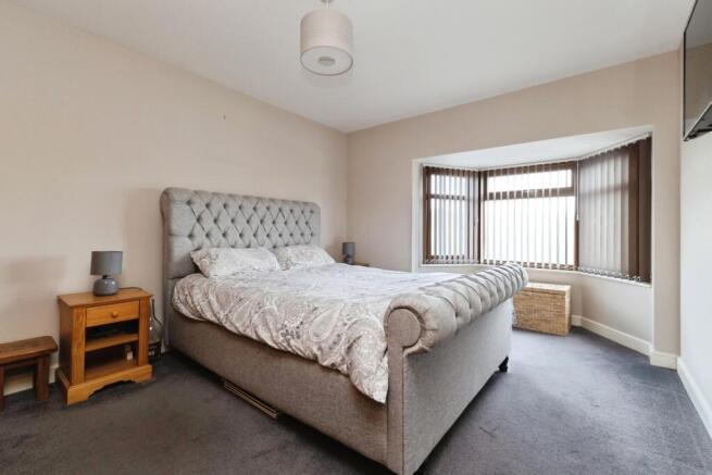 3 bed Semi-Detached for sale Image 8