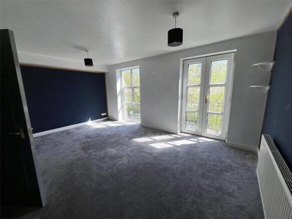 2 bed Apartment for sale Image 4