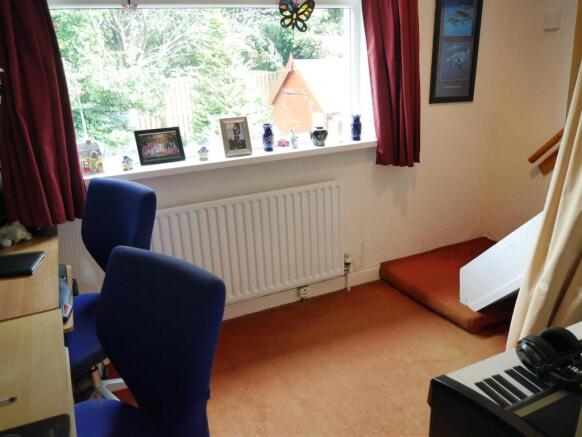 bedroom / study