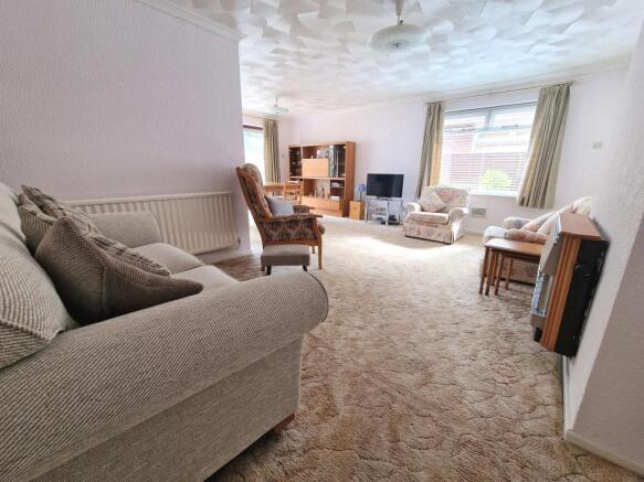 Living/Dining Room