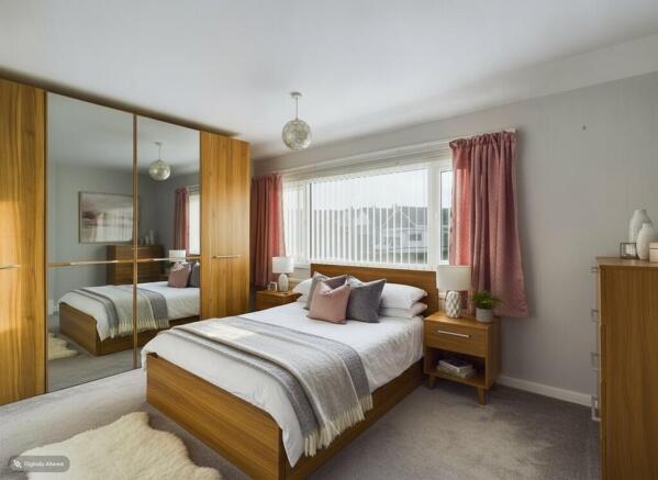 3 bed Semi-Detached to rent Image 9