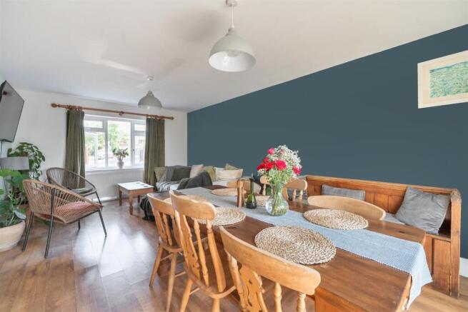 Dining / Living Room