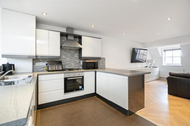 Flat 2 Croft House_4.jpg