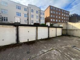 11, Egerton Court, Paradise Road, Richmond TW9 1LN