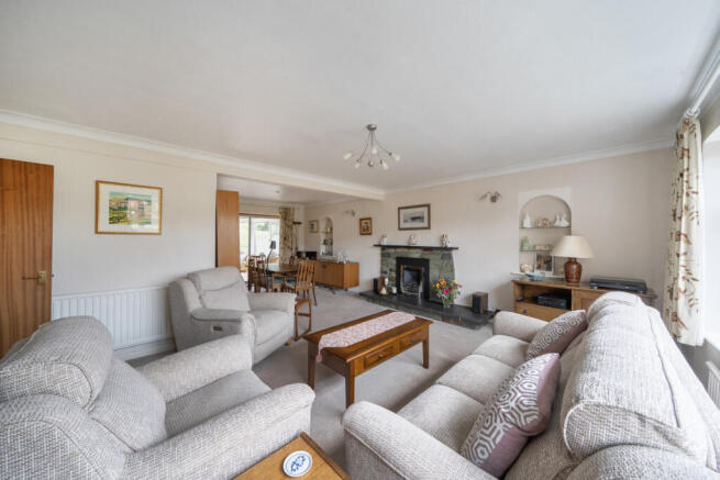 1365000-15-68efb1...