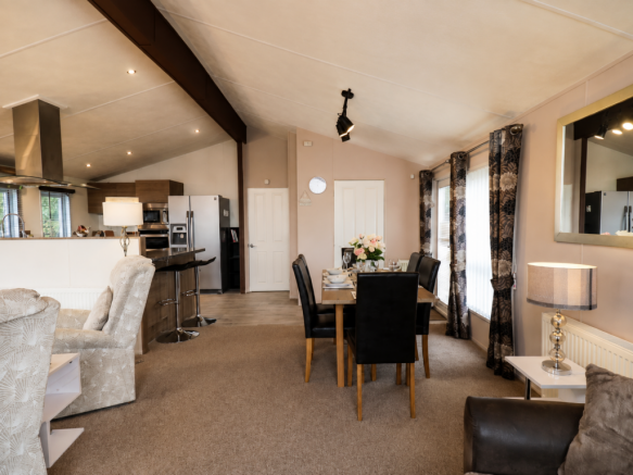 2 bed Lodge for sale Image 6