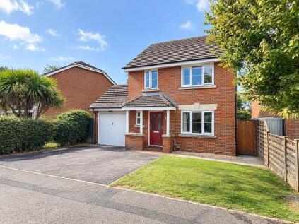 Fawn Gardens, New Milton, Hampshire. BH25 5GJ