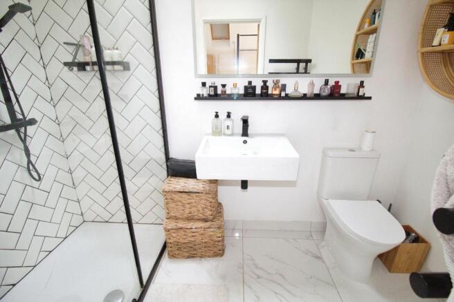 Master Ensuite