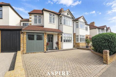 Grey Towers Avenue, Hornchurch