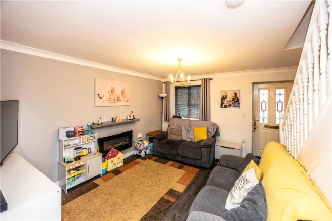 Larch Close, Wheatley, Halifax, HX2 photo 2