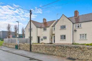 Flat 3, 14a, Bridge Road, Cirencester GL7 1NJ