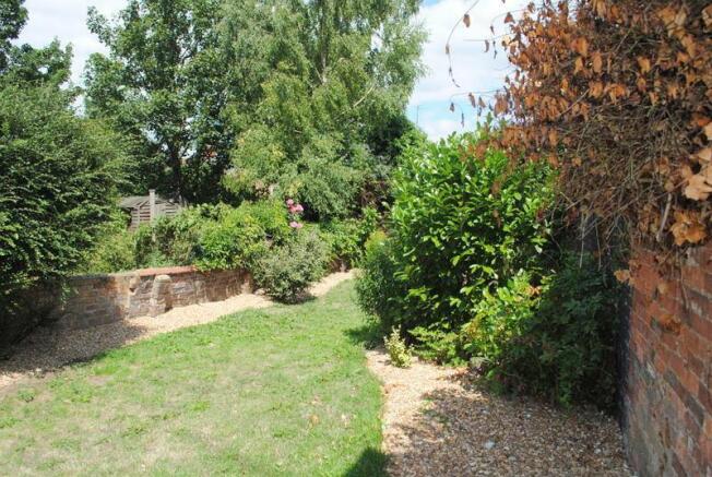 Wellingborugh Garden 2.jpg