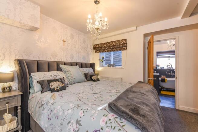 Master Bedroom/ Rece