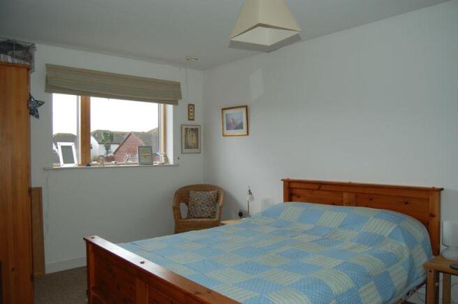 Bedroom Photo 2