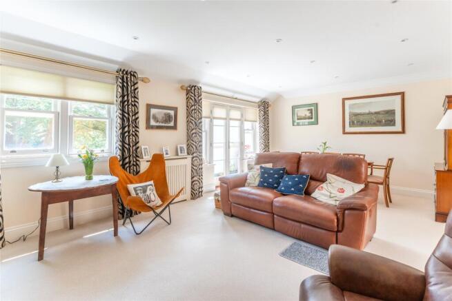 High Cedars, 20 Wray Park Road, Reigate, Surrey, RH2 photo 4