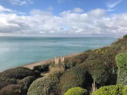 Flat 3, Marine Point, Radnor Cliff, Folkestone CT20 2TX
