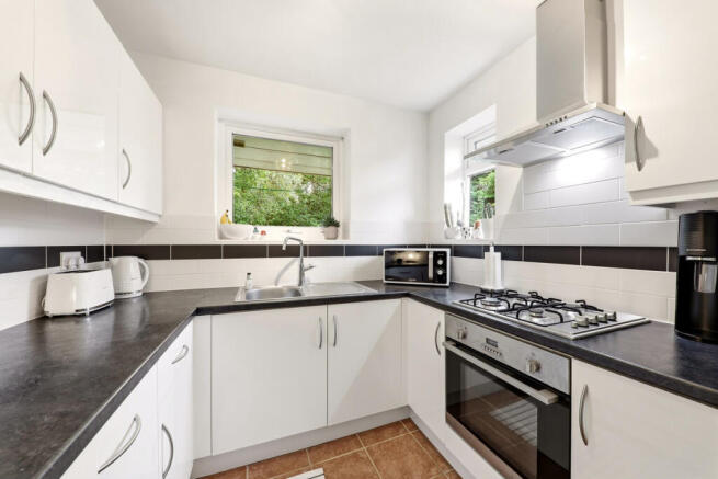 1 bed Flat for sale Image 4