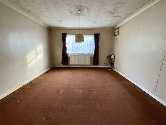 4. dining rm.jpg