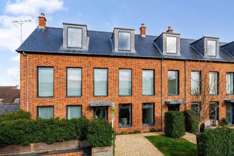 Bewick Mews, Hungerford, Berkshire, RG17 0QS