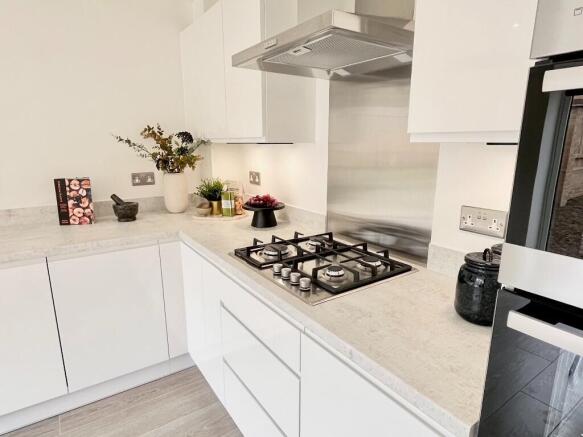 4 bed Detached for sale Image 6