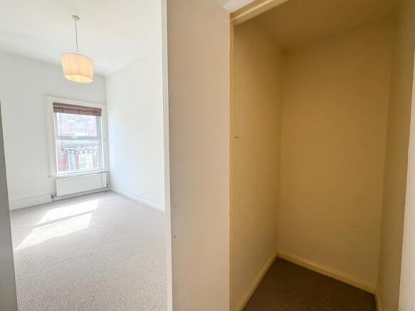 1 bed Flat for sale Image 12