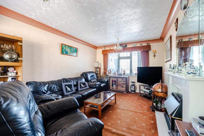 3 bed Semi-Detached for sale Image 5