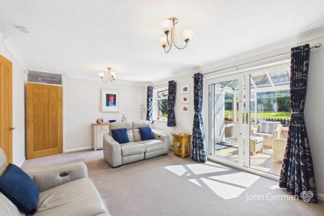 Portway Drive, Tutbury photo 4