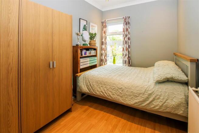 2 bed Terraced for sale Image 8