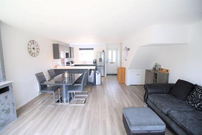 Dining / sitting / kitchen area