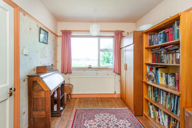 bedroom 4b