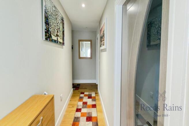 2 bed Apartment for sale Image 10