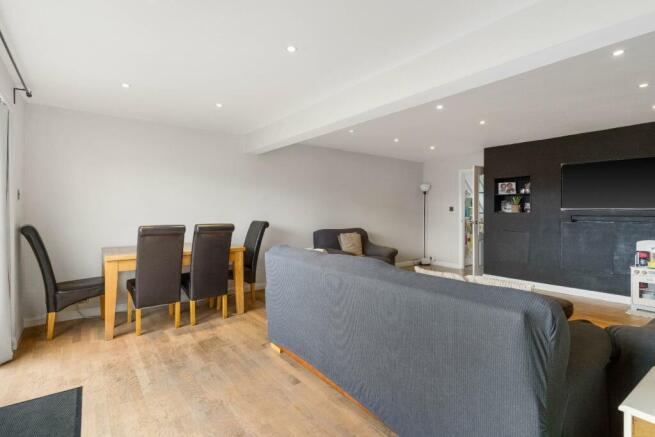 2 Moorfield 8.jpg